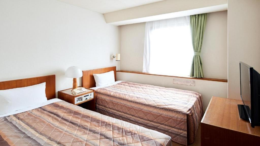 Marroad Inn Tokyo Фучу Екстериор снимка